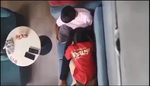 Quay lén ghệ mút liếm cho người tình nơi công cộng